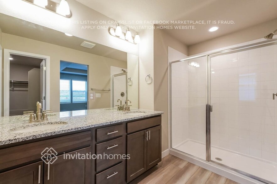 Building Photo - 13503 Arriba Dr