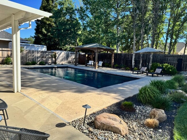 Building Photo - Beautiful Custom East Redding Home with a ...
