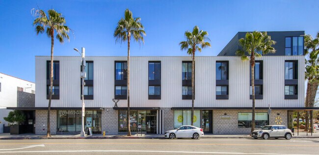 Building Photo - Abbot Lofts