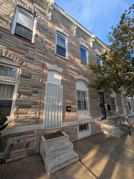 Primary Photo - 2408 Ashland Ave
