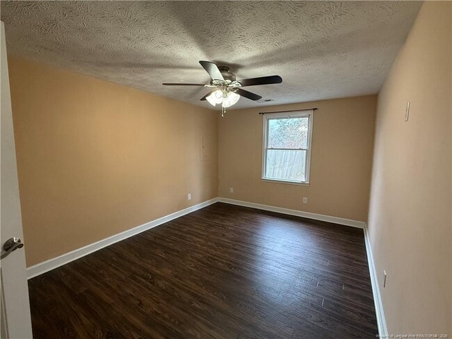 Building Photo - 3272 Dorian Rd