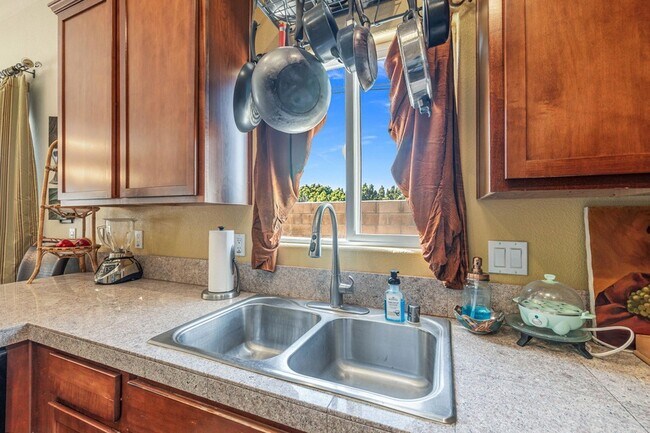 Building Photo - 12074 Tamar Dr