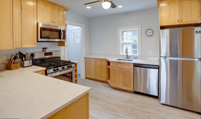 Building Photo - 18 Rappahannock St