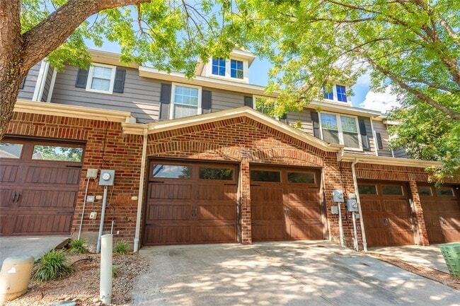 Building Photo - 2228 Stonepark Pl