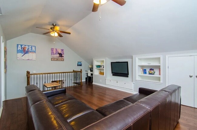 Building Photo - Fantastic Cottonwood 3BR Rental