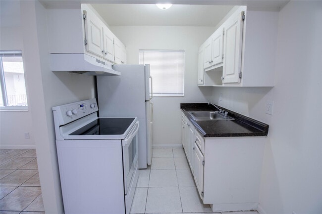 Building Photo - 1727 Liberty St