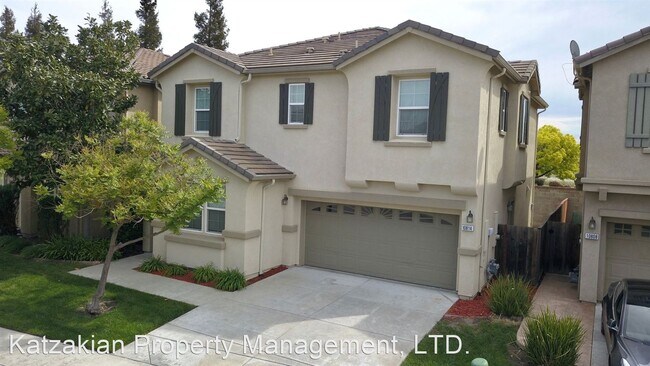 Building Photo - 5 br, 3 bath House - 10814 Peony Place Dr.