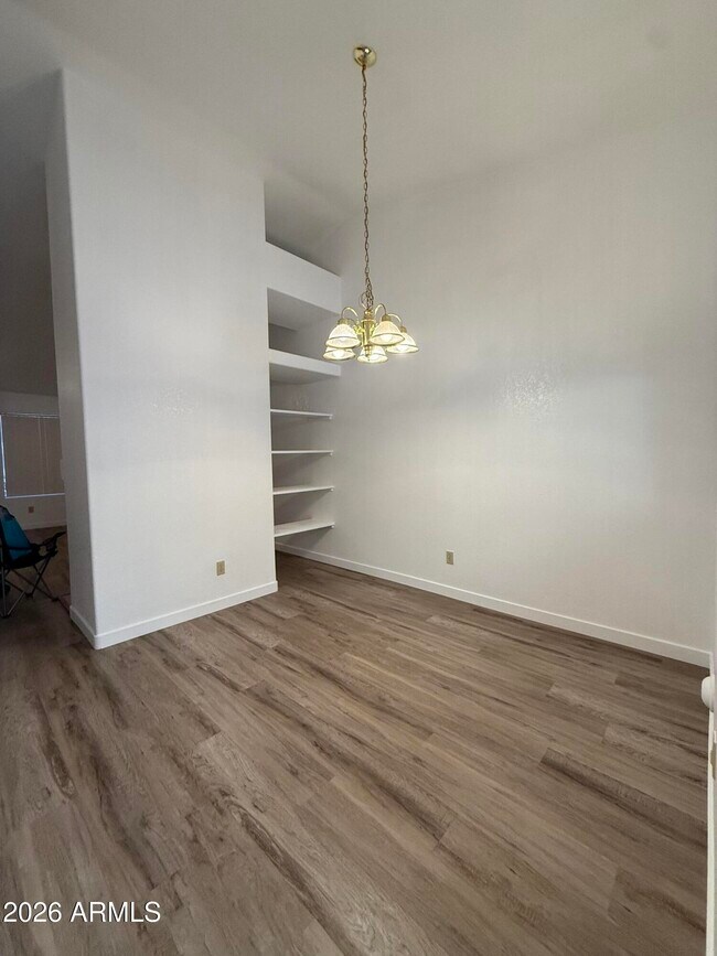 Building Photo - 3510 E Hampton Ave