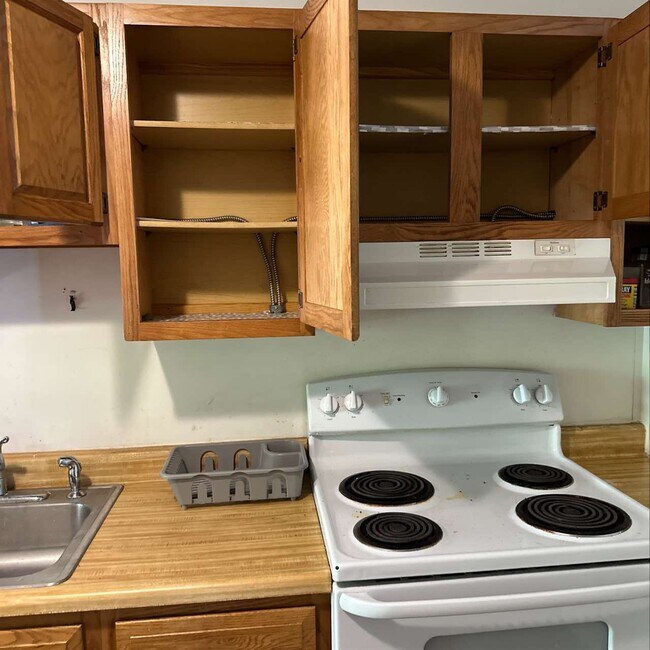 Building Photo - 129-1/2 E Cleveland Ave