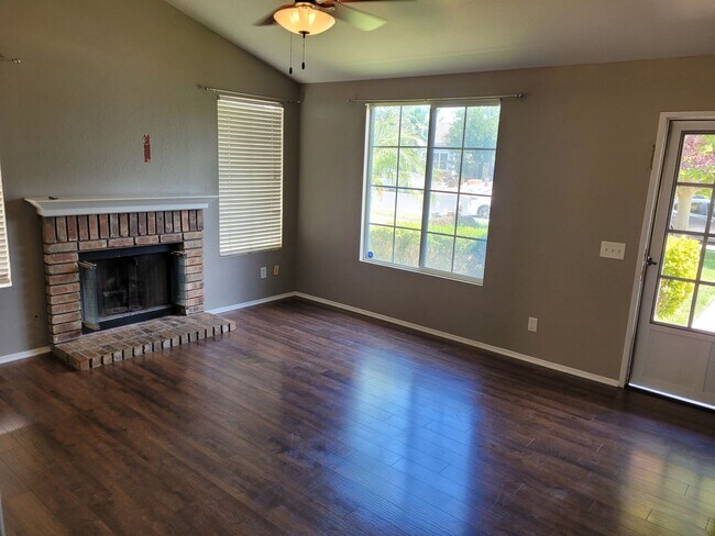 Building Photo - great charming house * virtual tour soon *...