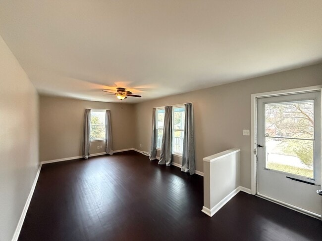 Building Photo - 213 Foxcroft Dr