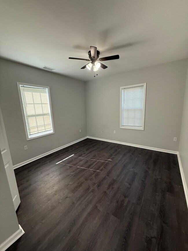 Building Photo - 1 bed / 1 bath