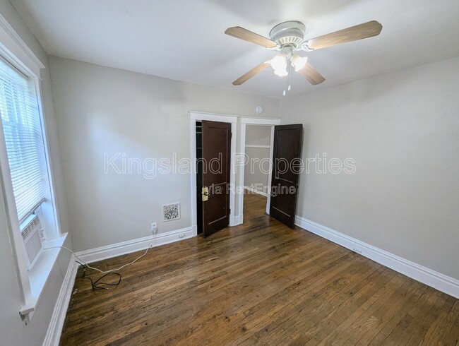 Building Photo - 5028 Chippewa St