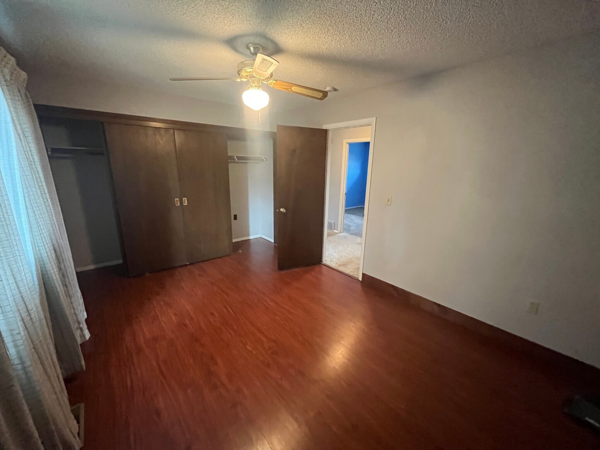 Primary Bedroom - 303 E Gallatin Ave