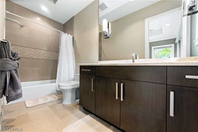 Building Photo - 9169 Mercato Way