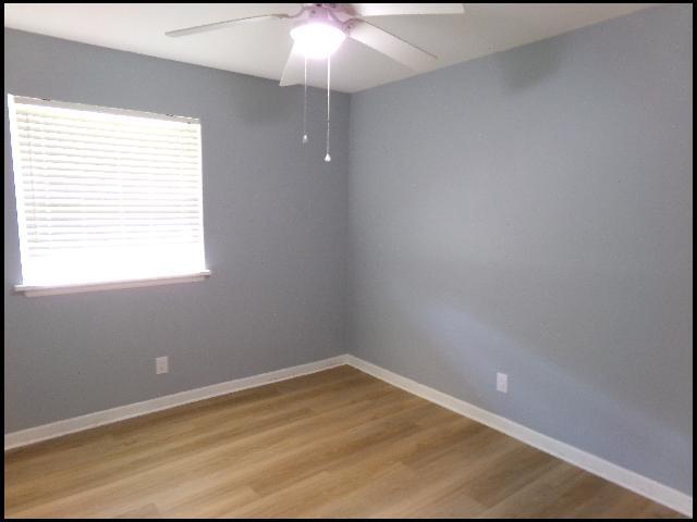 Building Photo - 51 Meadowbrook Dr