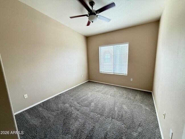 Building Photo - 16825 N 14th St