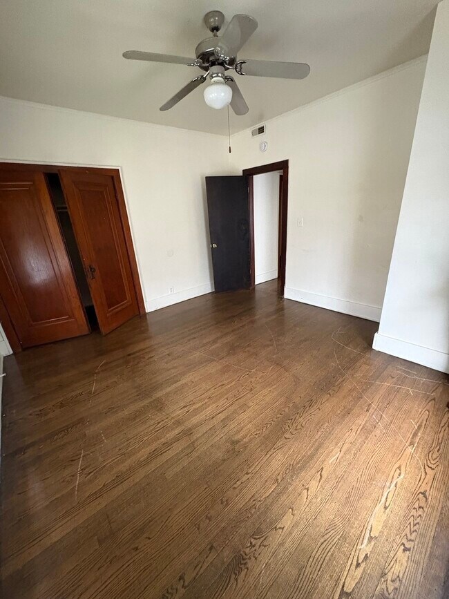 Building Photo - 83 W 15th St