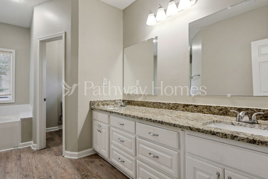 Building Photo - 7407 Woodruff Way