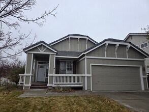 Building Photo - Rare 4 bedroom just moments from RED HAWK