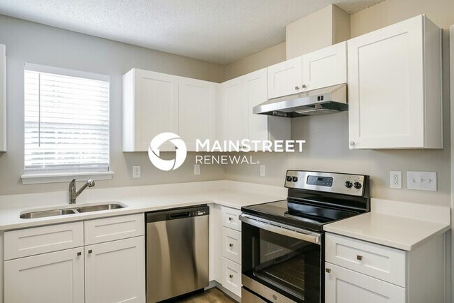 Building Photo - 3 Bedroom Pet-Friendly Home in RALEIGH, NC with Main Street Renewal