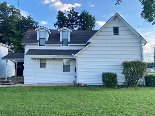 Building Photo - 400 S Bryan-Belt Line Rd