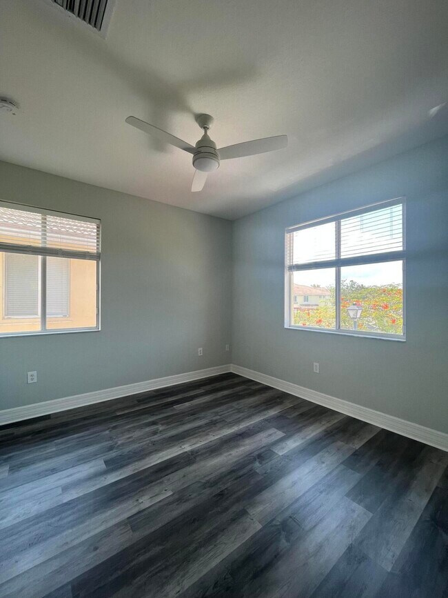 Building Photo - 58 SE Palermo