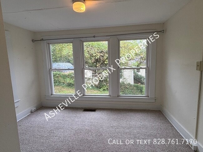 Building Photo - 66 Branning St
