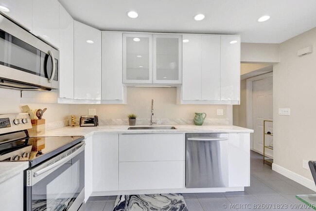 Building Photo - 363 Prestwick Cir
