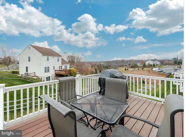 Building Photo - 35 Jefferson Dr