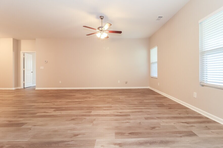 Building Photo - 31 Culver Ridge Dr