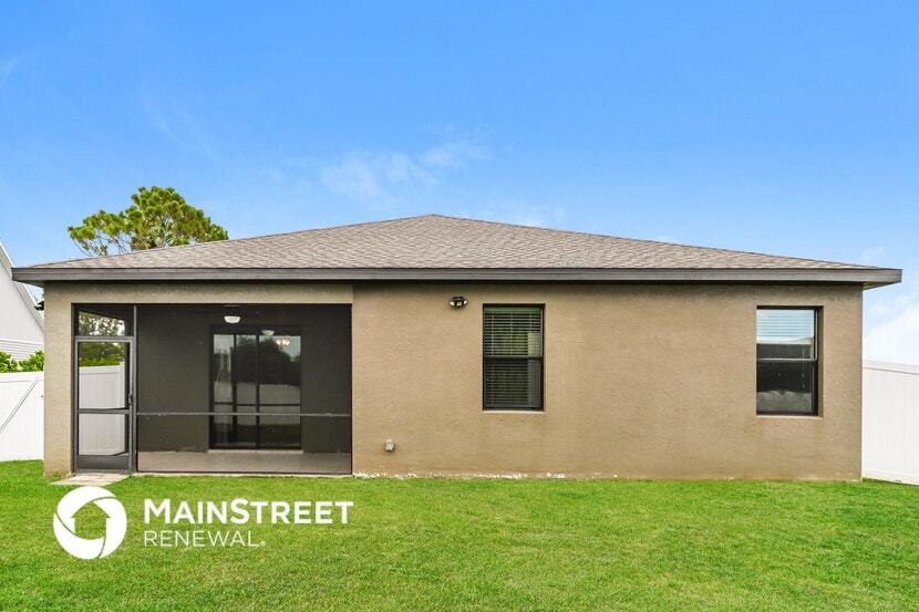 Building Photo - 3724 SW 12th Ave
