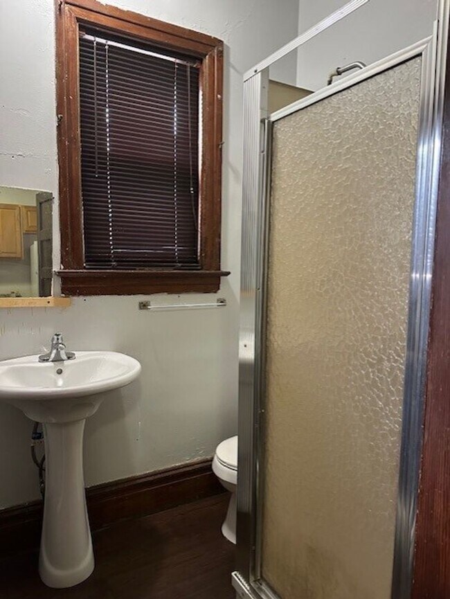 Building Photo - 1909 Market St