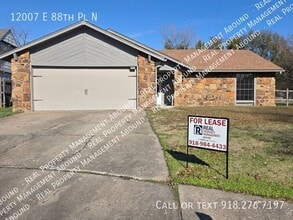 Building Photo - 12007 E 88th Pl N