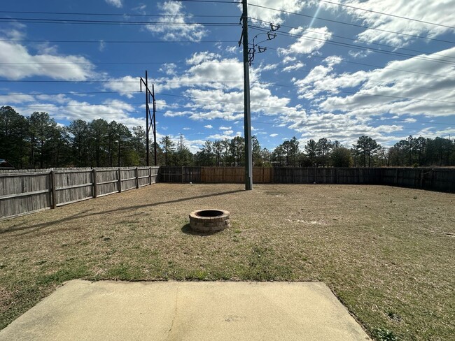 Building Photo - Beautiful Two-Story Home With Fenced In Ba...