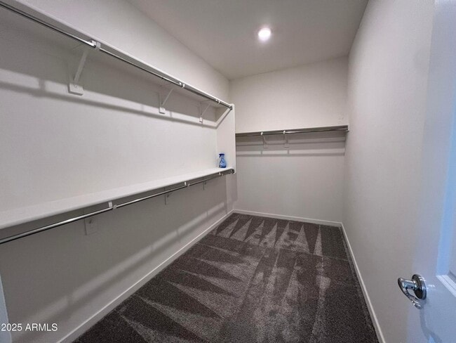 Building Photo - 9722 E Tungsten Dr