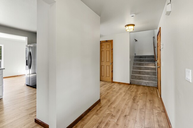 Building Photo - 915 Cleveland Ave