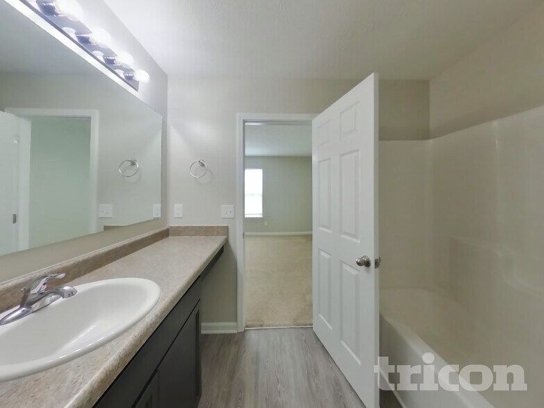 Building Photo - 2512 Calabash Dr