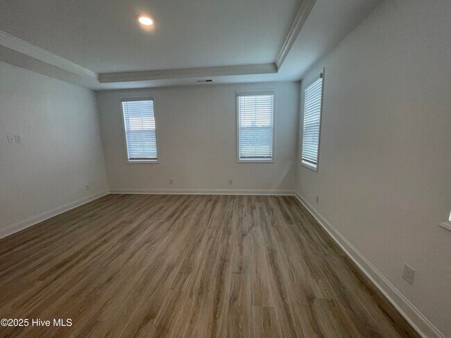 Building Photo - 637 Watauga Ln