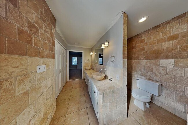 Building Photo - 4139 Westchester Crossing NE