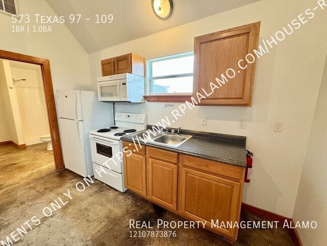 Building Photo - 573 TX-97