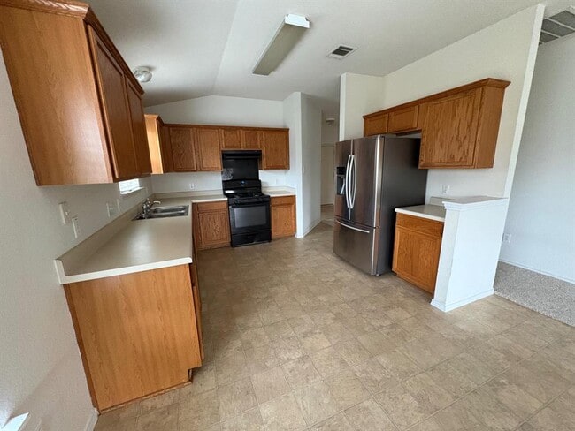 Building Photo - 813 Middle Brook Dr