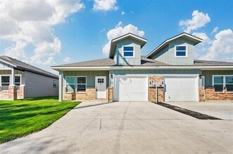 Building Photo - 3120 St John St