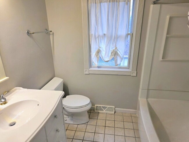 Building Photo - 4405 68th St