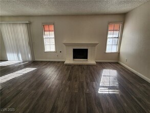 Building Photo - 6627 W Tropicana Ave