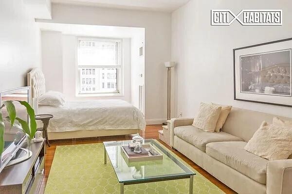 Building Photo - 88 Greenwich St