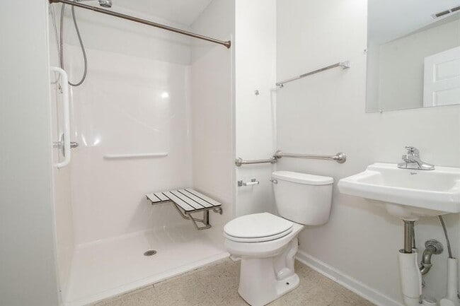 Building Photo - 299-F3 Raleigh Drive
