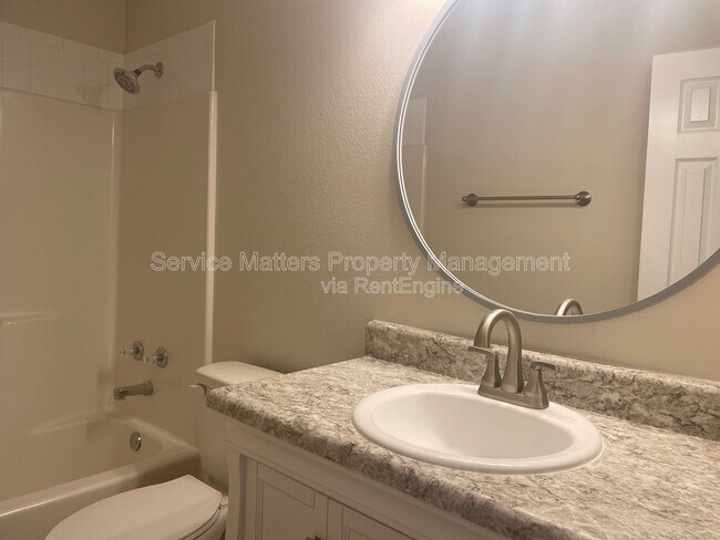 Building Photo - 5728 Dove Dr