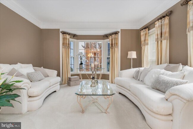 Building Photo - 1710 Stone Ivy Pl