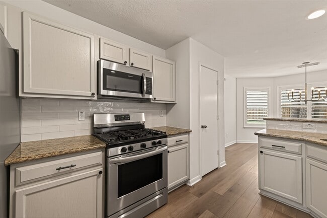 Building Photo - 14227 Cypress Valley Dr